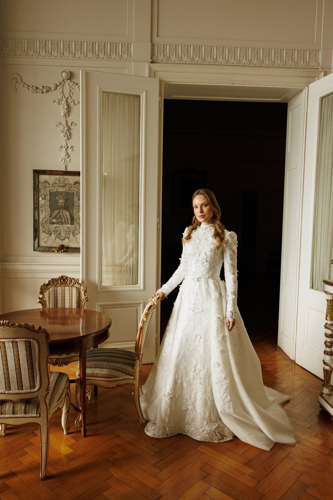 Meghan Kuyruklu Gelinlik - Beyaz