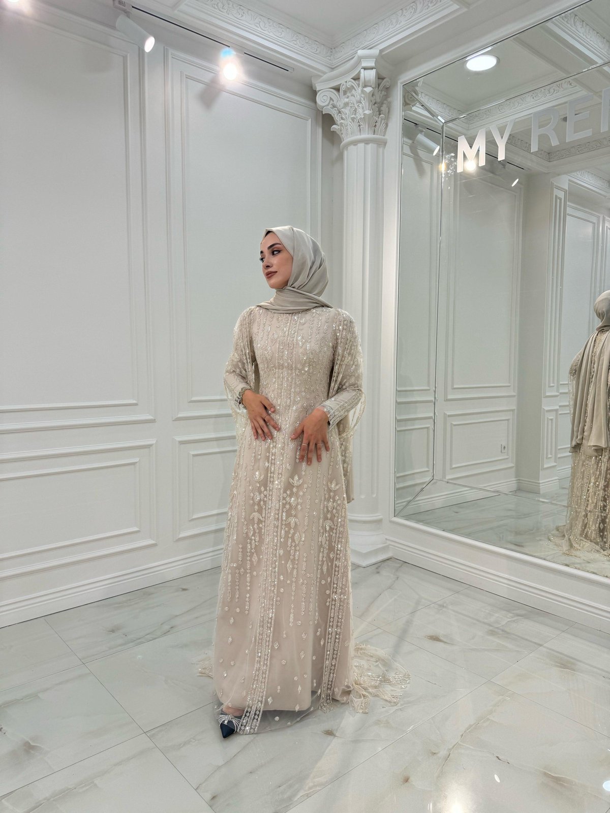 Roma Pelerinli Elbise - Bej