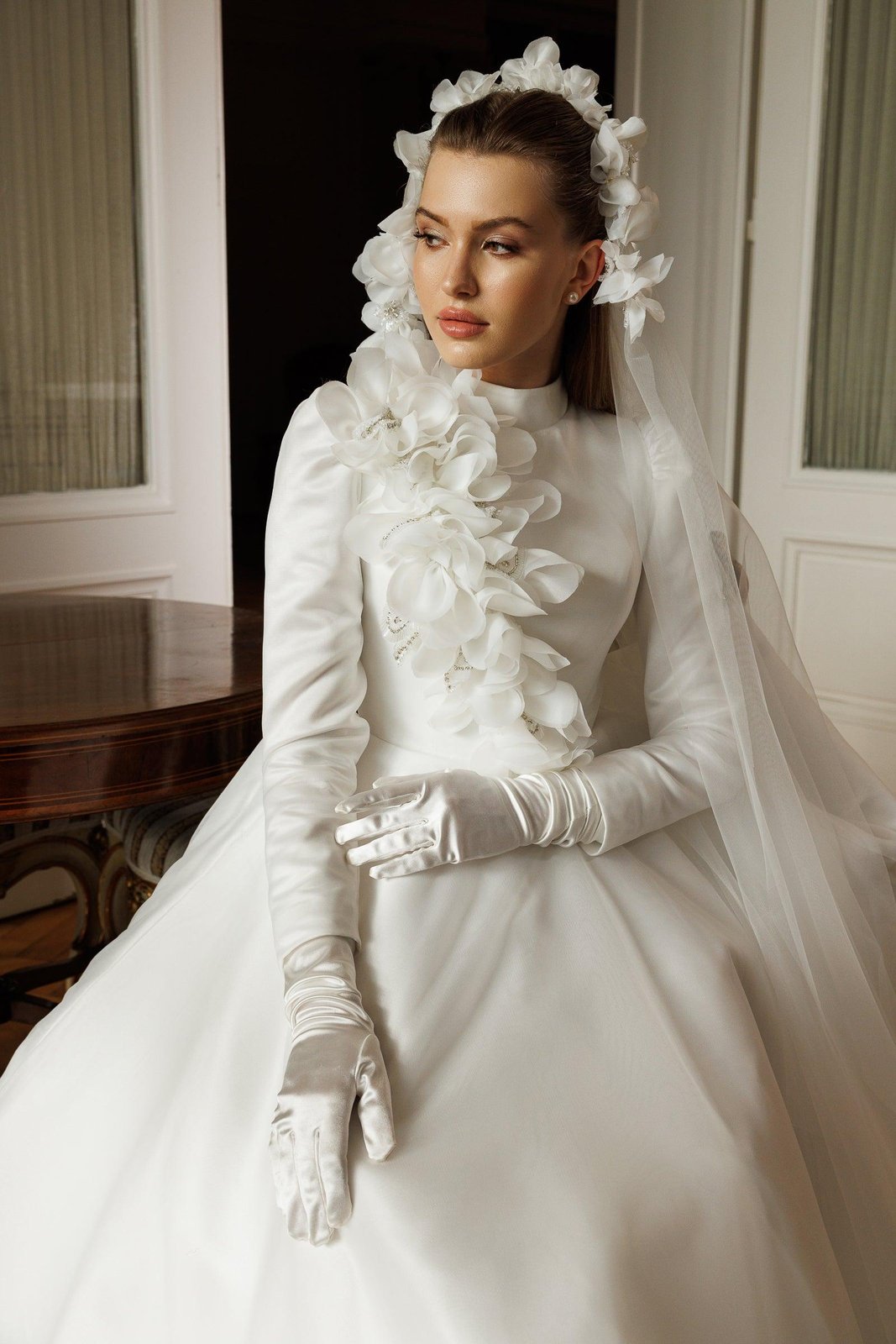 Toria Çiçek Detaylı Gelinlik - Beyaz