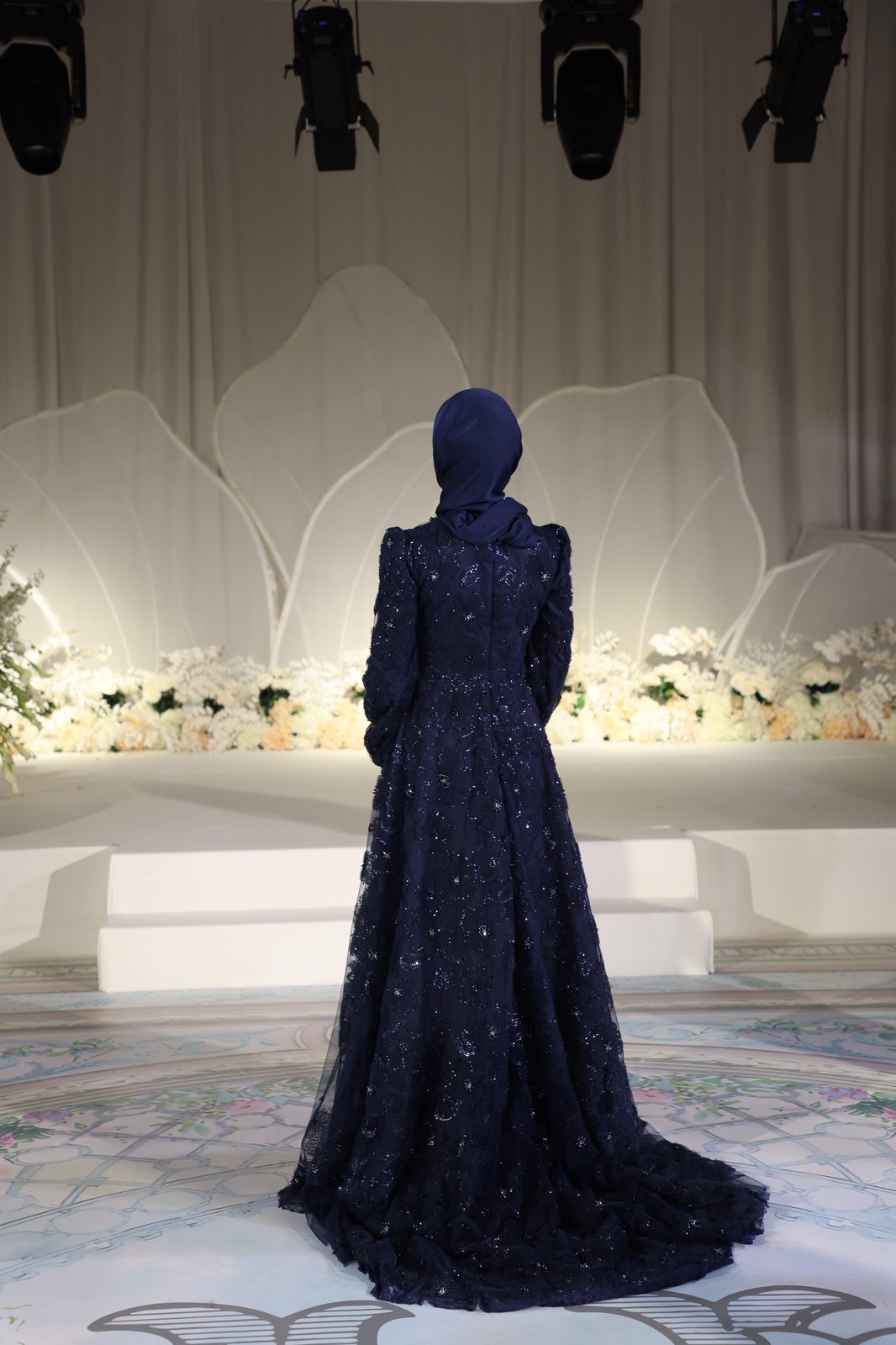 Azure Çiçek İşlemeli Elbise - Lacivert