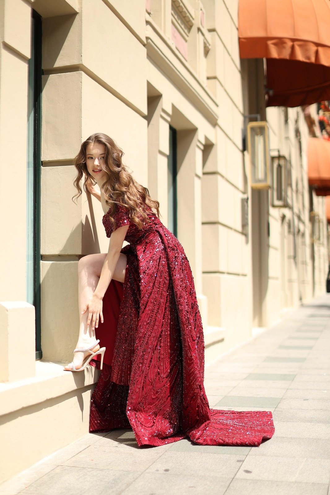 Waldorf Kuyruklu Elbise - Bordo