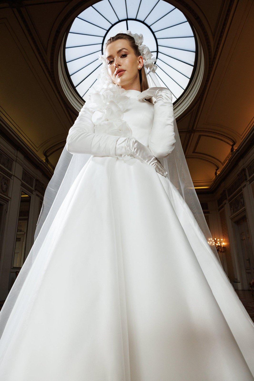 Toria Çiçek Detaylı Gelinlik - Beyaz