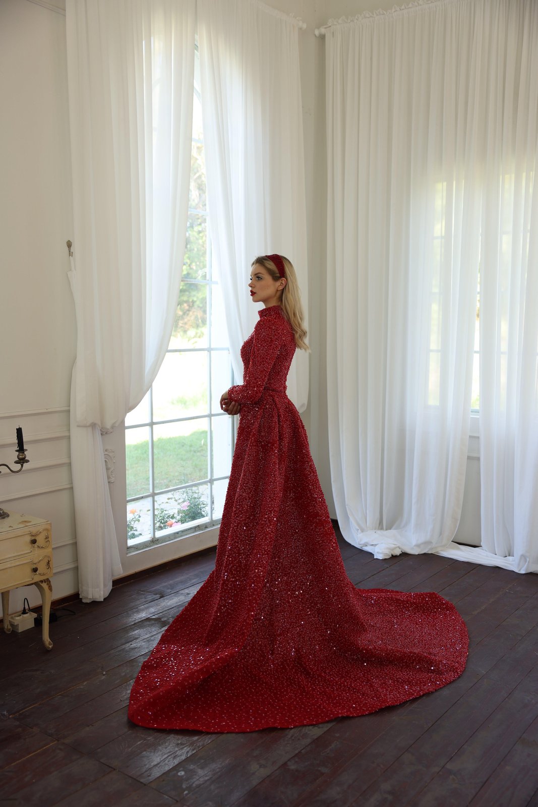 Margaret Kuyruklu Elbise - Kırmızı