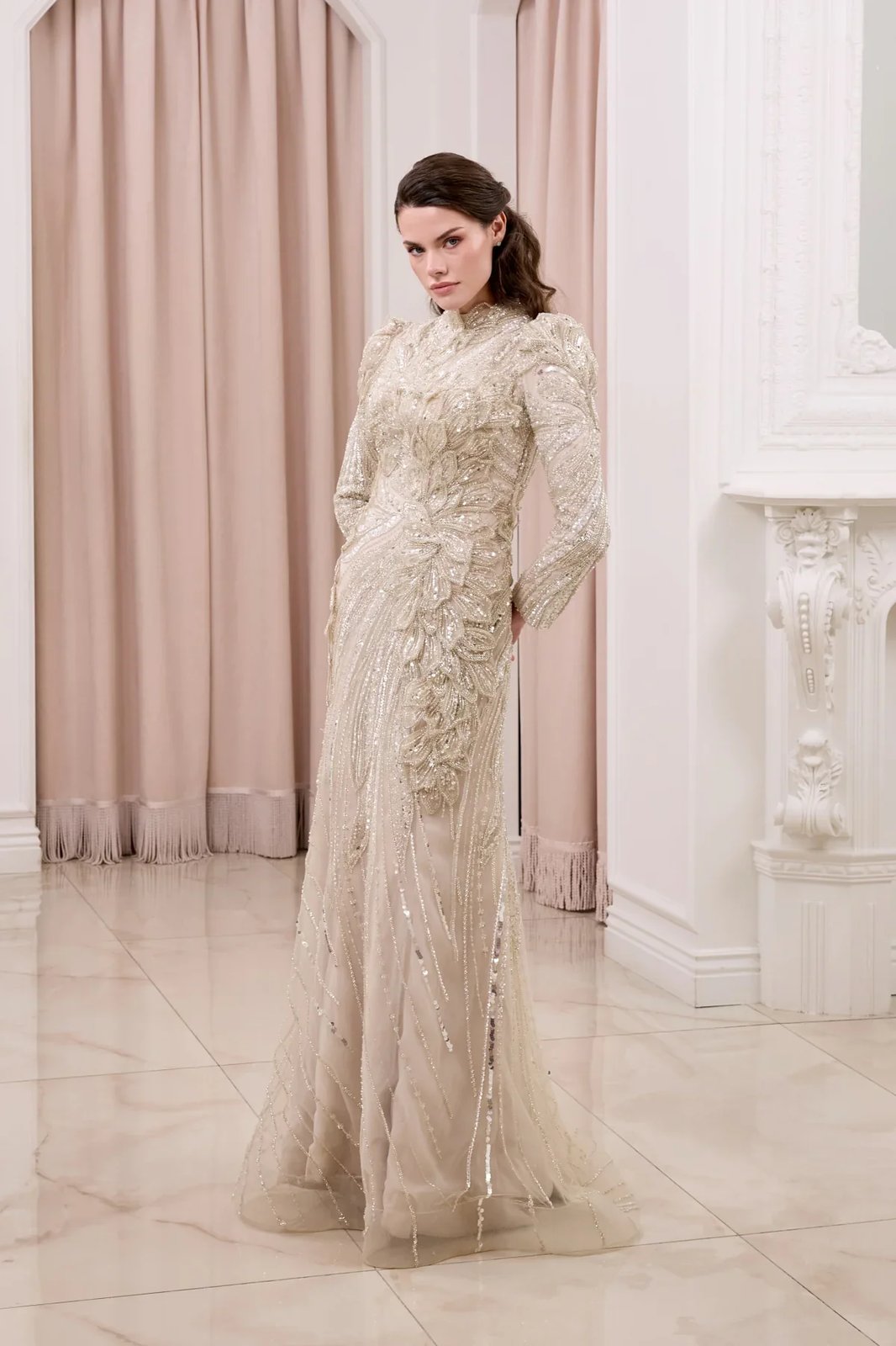 Nova Kuyruklu Elbise - Bej