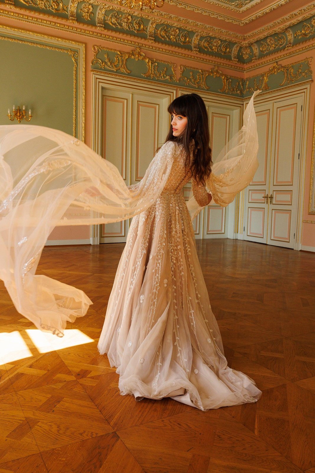 Bella Pelerinli Elbise - Bej