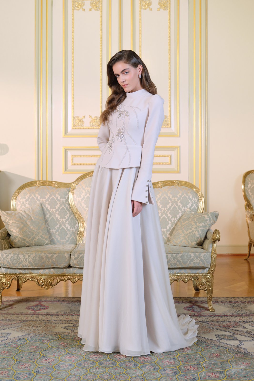 Berta İşlemeli Elbise - Bej