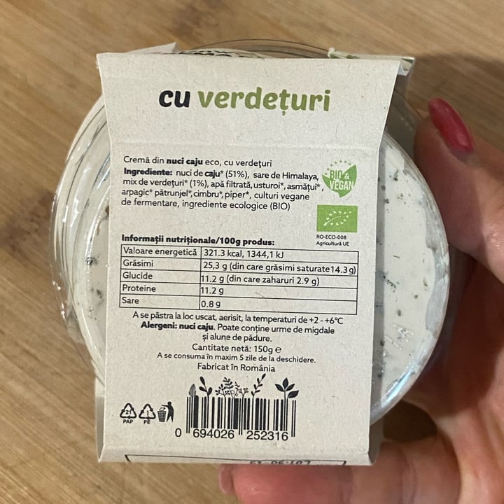 photo of Rawckers Cremă din caju cu verdețuri shared by @glendaluise on  10 May 2024 - review