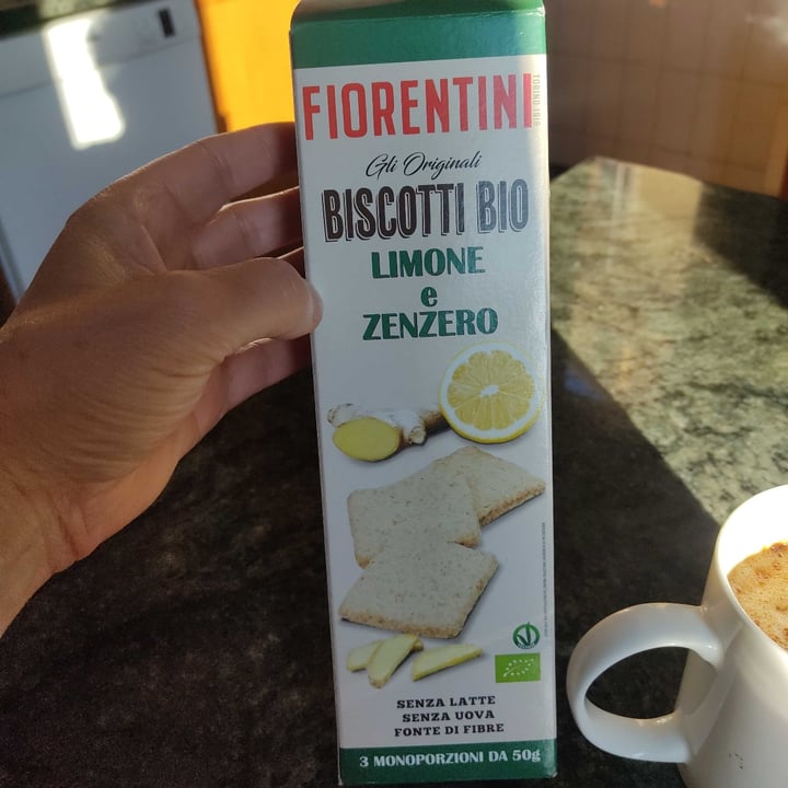 photo of Fiorentini Biscotti bio Limone E Zenero shared by @claudyoli on  14 May 2024 - review