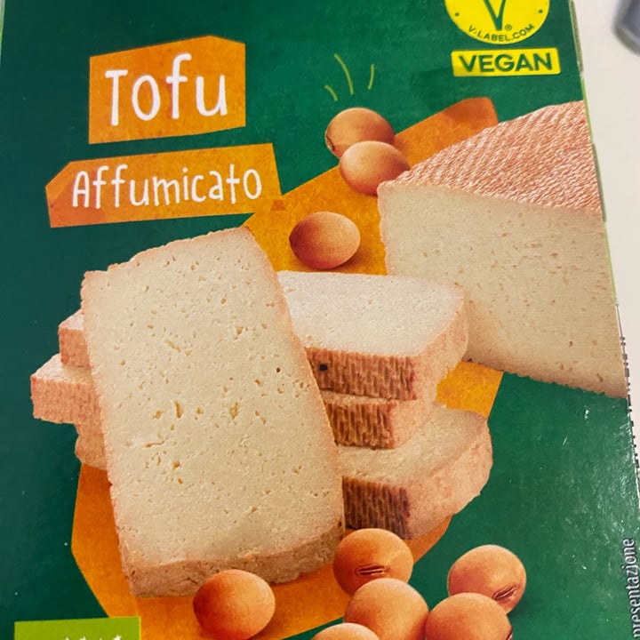 photo of Vemondo Tofu affumicato shared by @silviapa on  27 Jul 2025 - review