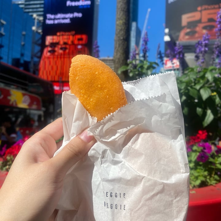 photo of Sankofa Square Veggie empanadas shared by @th-vegan on  28 Sep 2025 - review