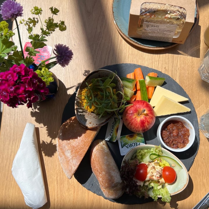 photo of Rosemoor Garden Kitchen Vegan plate shared by @mam64 on  30 Jun 2024 - review