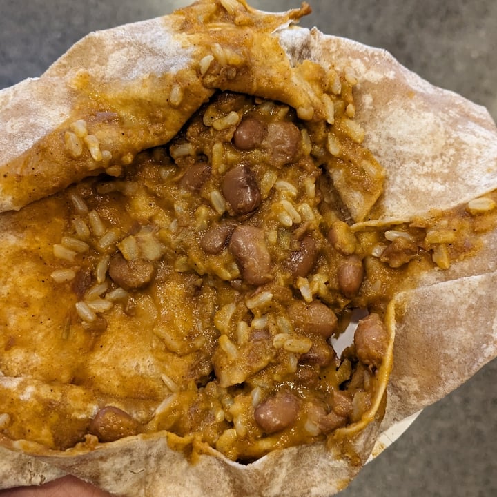 photo of Amy’s Amy’s Non-Dairy Organic Burrito with Beans & Rice shared by @brtjohns on  29 Sep 2023 - review