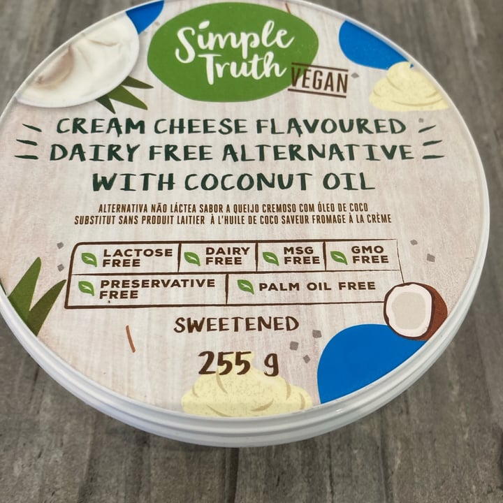 photo of Simple Truth Dairy Free Cream Cheese Style Spread shared by @maesti on  14 Mar 2024 - review