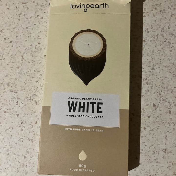 photo of lovingearth White chocolate (with Pure Vanilla Bean) shared by @c0dy on  24 Sep 2023 - review