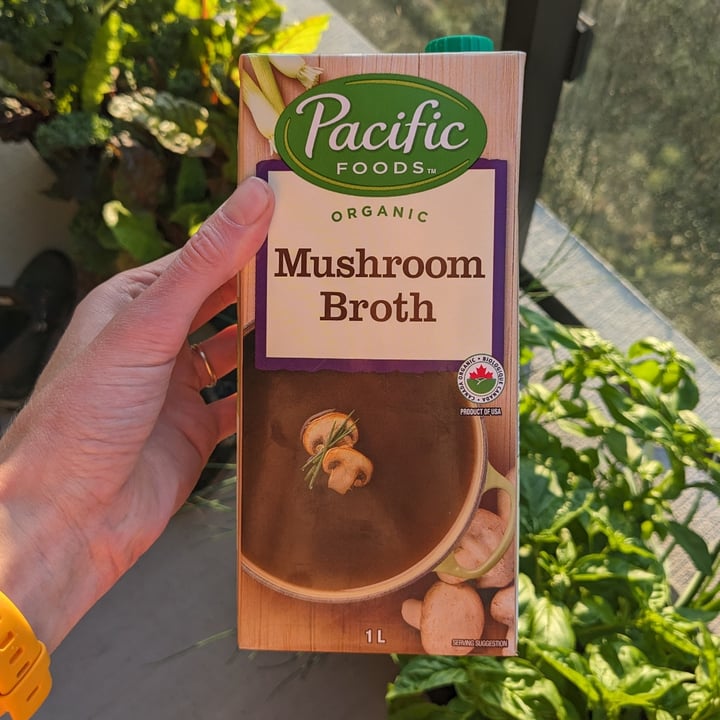 photo of Pacific Foods Organic Mushroom Broth shared by @jandrews on  20 Jul 2024 - review