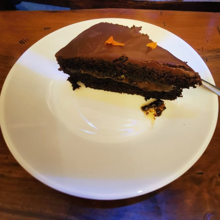 photo of ZEM Vegan Bistrot torta Sacher shared by @posataverde on  31 Mar 2024 - review