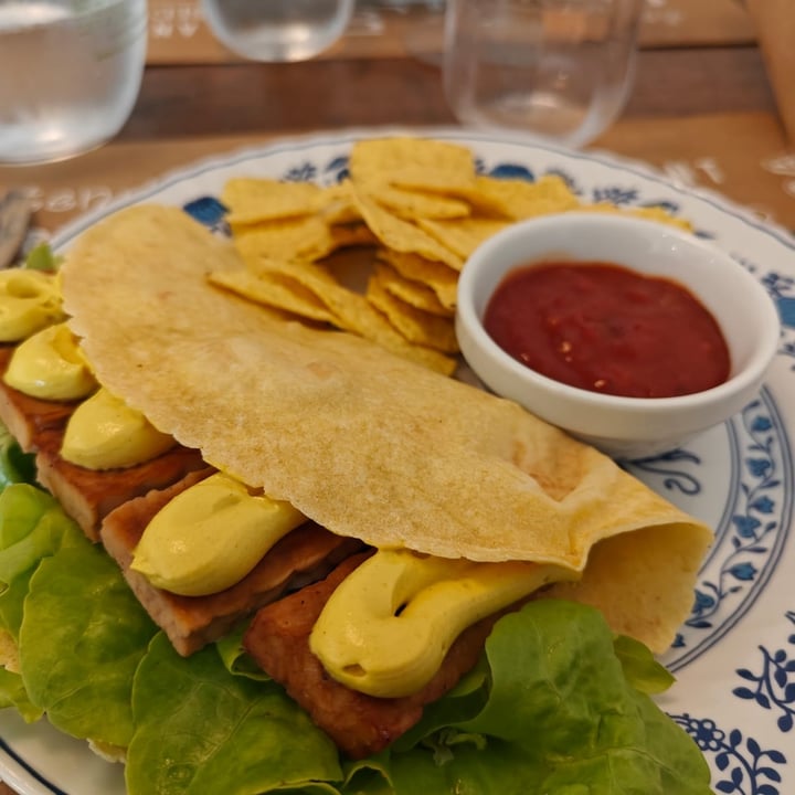 photo of Sementis Tempeh Taco shared by @greendashy on  08 Jul 2024 - review