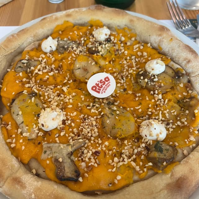 Photo of the dish “Pizza Un porcino fuori di zucca”