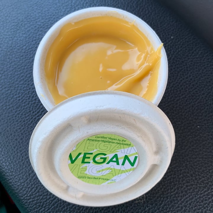 photo of Taco Bell Vegan nacho cheese sauce shared by @devn09 on  15 Oct 2023 - review