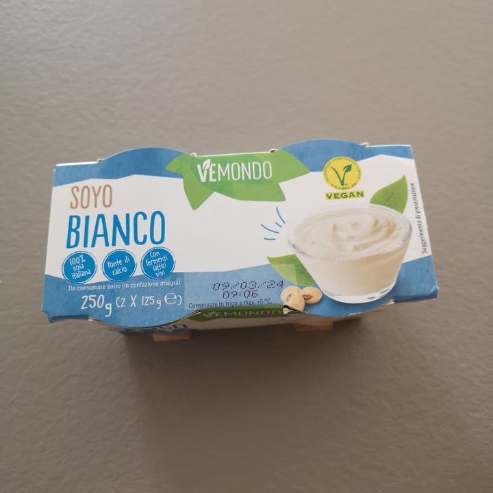photo of Vemondo Soya bianco yogurt shared by @lacarotaverde on  21 Feb 2024 - review