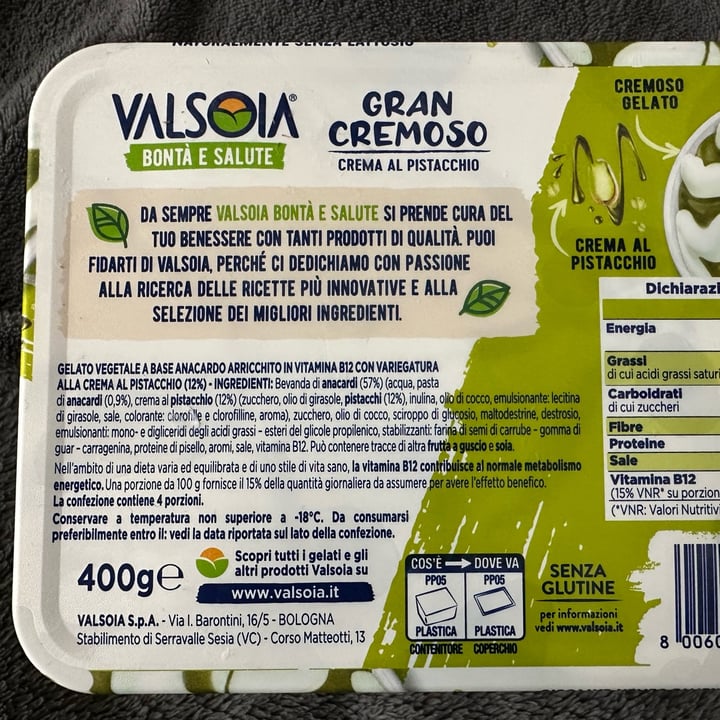 photo of Valsoia Gran Stecco al pistacchio Valsoia “gran cremoso” al pistacchio shared by @nikomajiko on  07 May 2024 - review