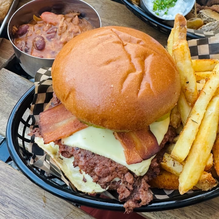 photo of Paradise Palms Smash Burger shared by @katelouisepowell on  10 Sep 2025 - review