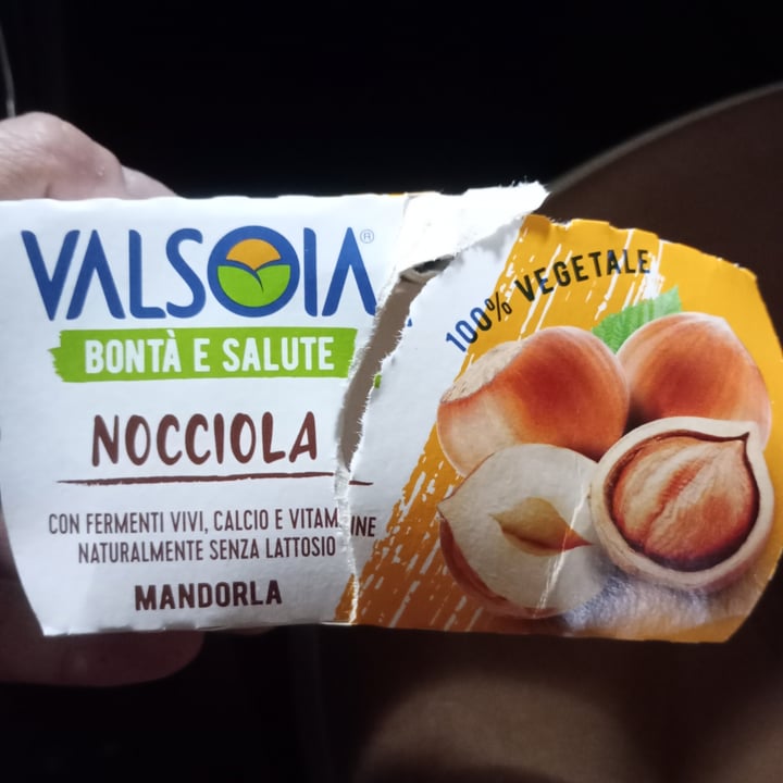 photo of Yogurt valsoia pistacchio shared by @tresy on  03 Apr 2024 - review