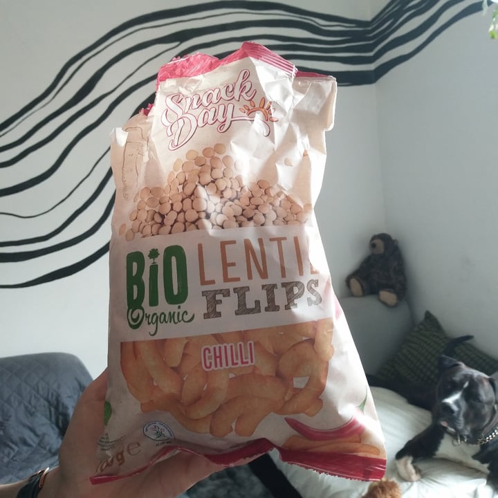 photo of Snack Day Bio Lentil Sticks Chilli shared by @chiarahakuna on  13 May 2024 - review