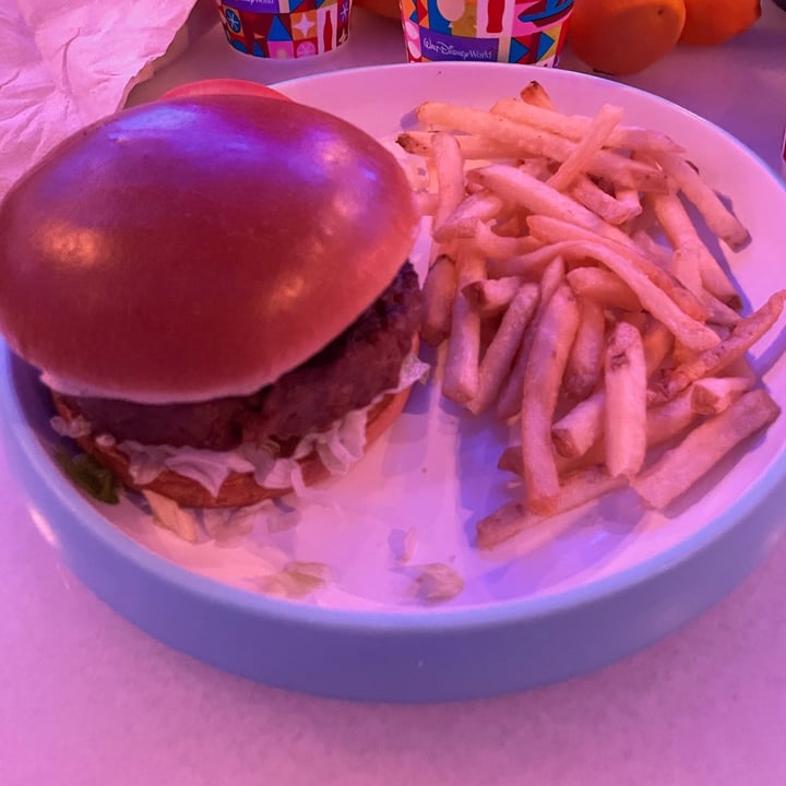 photo of Connections Eatery California Burger shared by @avafortheanimals on  19 Jan 2024 - review
