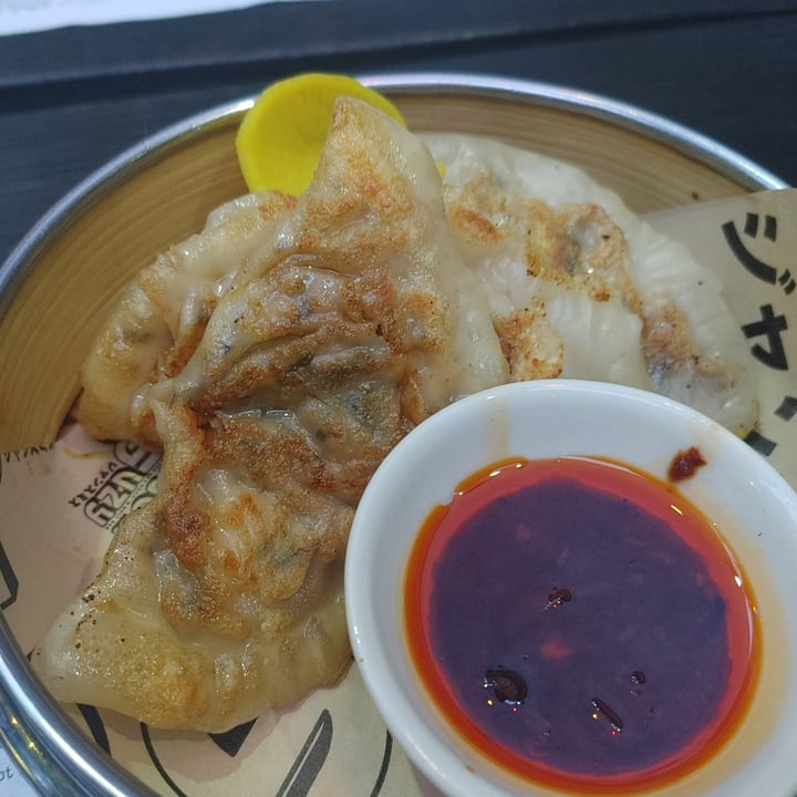 photo of Saigon Suzy Parkwood Dumpling Mushroom shared by @veganonthesavannah on  30 Nov 2024 - review