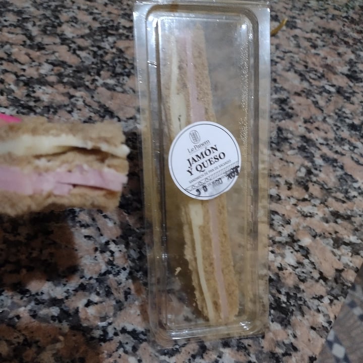 photo of Le Panem sandwich de miga de salvado de J&Q shared by @dana1922 on  30 Aug 2023 - review