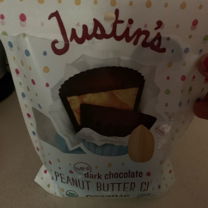 photo of Justin's Mini Dark Chocolate Peanut Butter Cups shared by @sustainablesam on  06 May 2024 - review