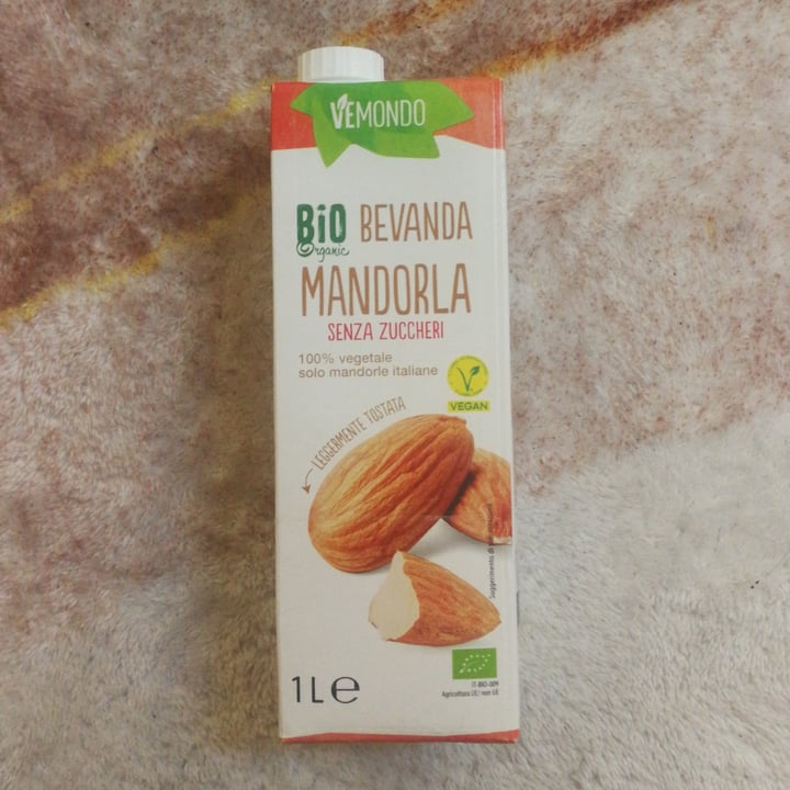 photo of Vemondo Bevanda Mandorla Senza Zuccheri shared by @aurora-reagisci on  14 Oct 2023 - review