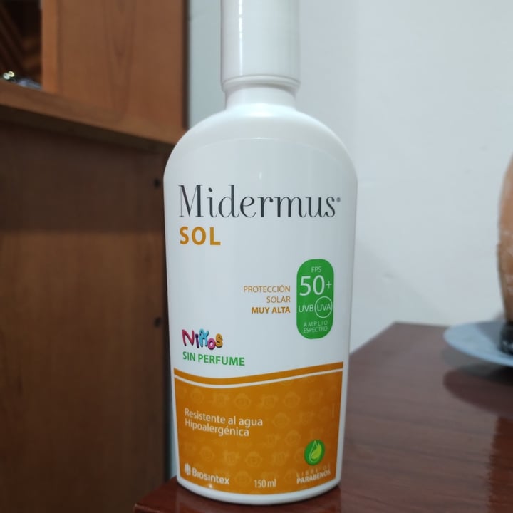 photo of Midermus Protector solar shared by @sophiassv1616 on  08 Sep 2023 - review