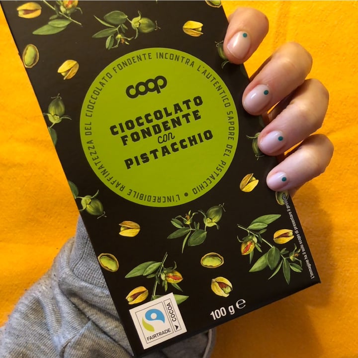 photo of Coop cioccolato fondente con pistacchio shared by @frappa on  03 May 2024 - review