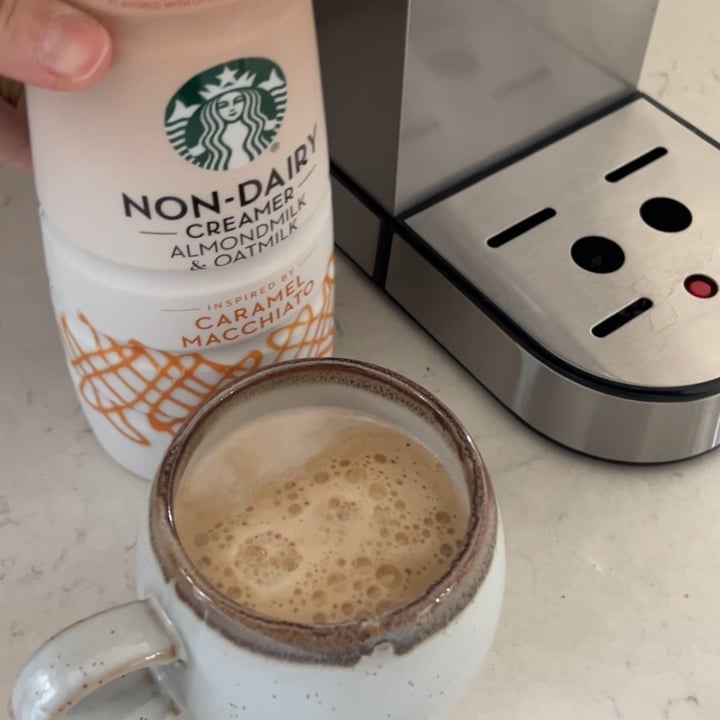 photo of Starbucks Almond & Oat Non-Dairy Coffee Enhancer - Caramel Macchiato shared by @manelin on  19 Mar 2024 - review