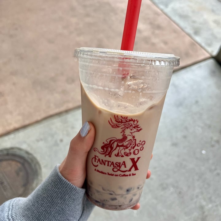 Fantasia Coffee & Tea Milpitas, United States Red Bean Milk Tea Review