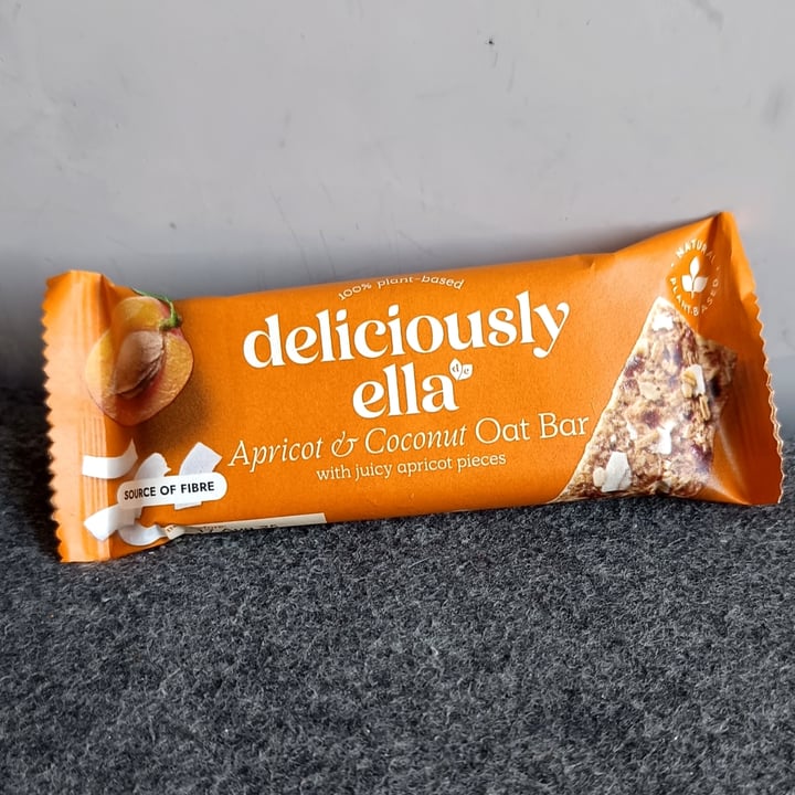 photo of Deliciously Ella Apricot Coconut Oat Bar shared by @torero on  23 Sep 2025 - review