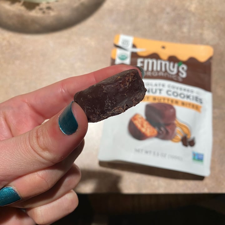 photo of emmy's organics Chocolate Covered Coconut Cookie Bites- Peanut Buttter shared by @curvycarbivore on  17 Aug 2023 - review