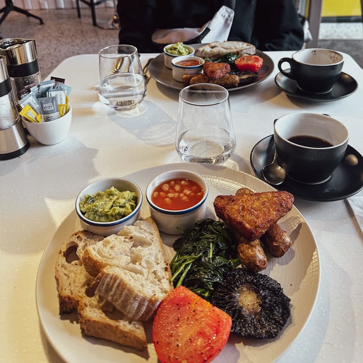 photo of Spagnoletti - Italian Food Restaurant London Vegan Full English Breakfast shared by @efi_lem on  29 Jul 2025 - review