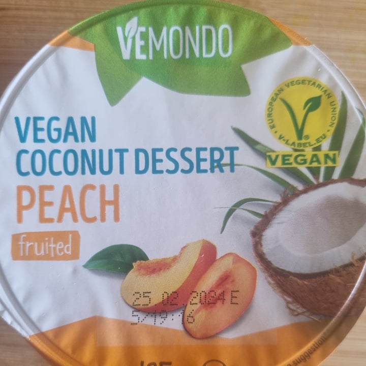 photo of Vemondo Vegan Coconut Dessert Peach shared by @joa-vegui on  17 Feb 2024 - review