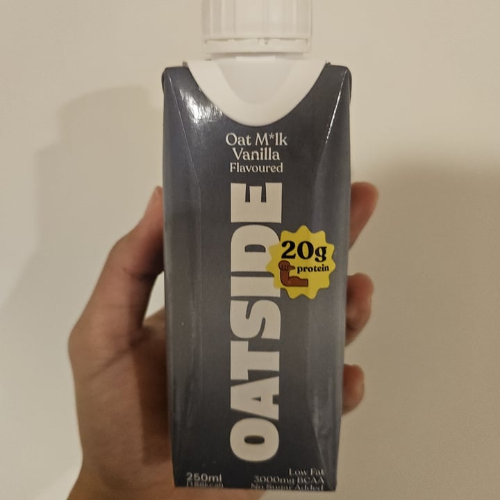 photo of Oatside Protein Oat Milk - Vanilla shared by @cakebatter on  16 Nov 2024 - review