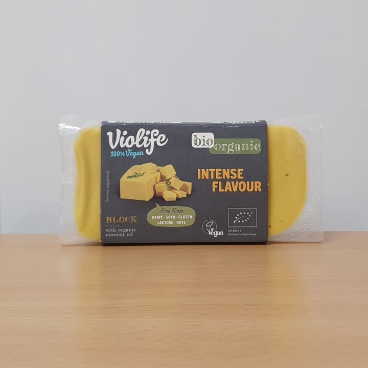 photo of Violife Block intense flavour shared by @fivefeetvegan on  02 Dec 2024 - review