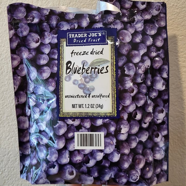photo of Trader Joe's Freeze dried blueberries shared by @socalvegan on  17 May 2024 - review