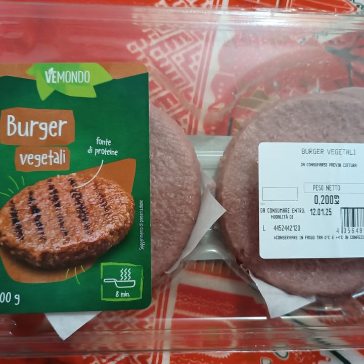 photo of Vemondo burger vegetali shared by @veganfran on  23 Dec 2024 - review