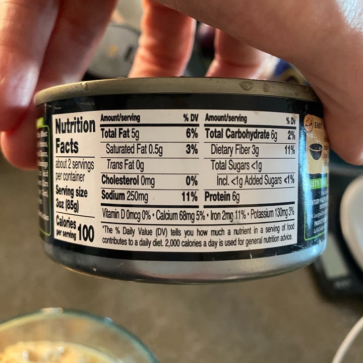 photo of Unmeat Fish-Free Tuna Style Flakes In Brine shared by @janscaz on  14 Sep 2025 - review