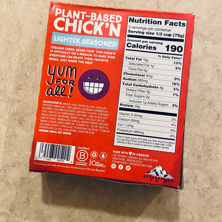 photo of Tofurky Plant based chick’n shared by @chiaramauro22 on  17 Aug 2023 - review