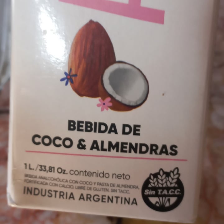 photo of Amande Leche De Coco Y Almendra shared by @gisegigi on  11 Sep 2024 - review