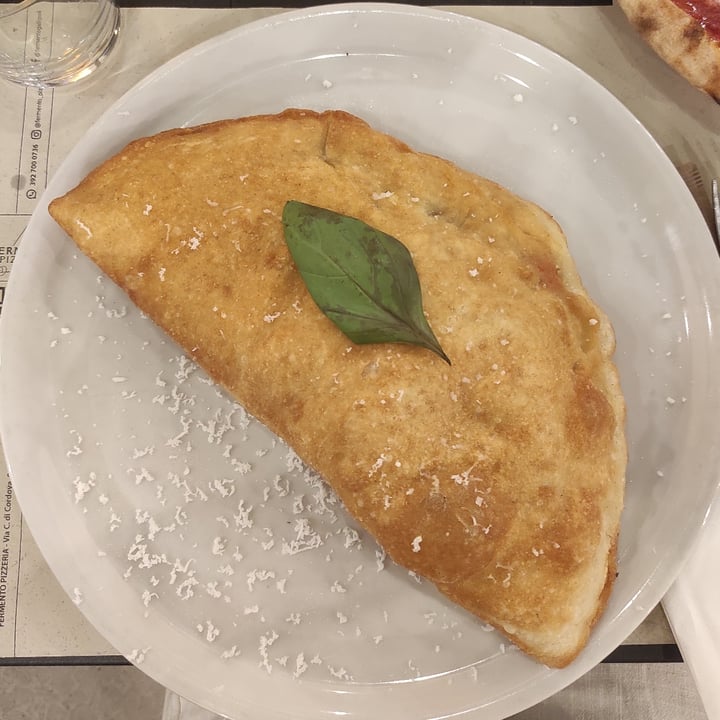 photo of Fermento - Pizzeria Calzone Fritto Vegan shared by @giorgia3 on  22 Jul 2025 - review