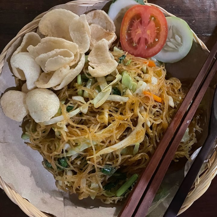 photo of De Waroeng Labuan Bajo Bihun Goreng Vegetarian shared by @step21 on  23 Jul 2024 - review